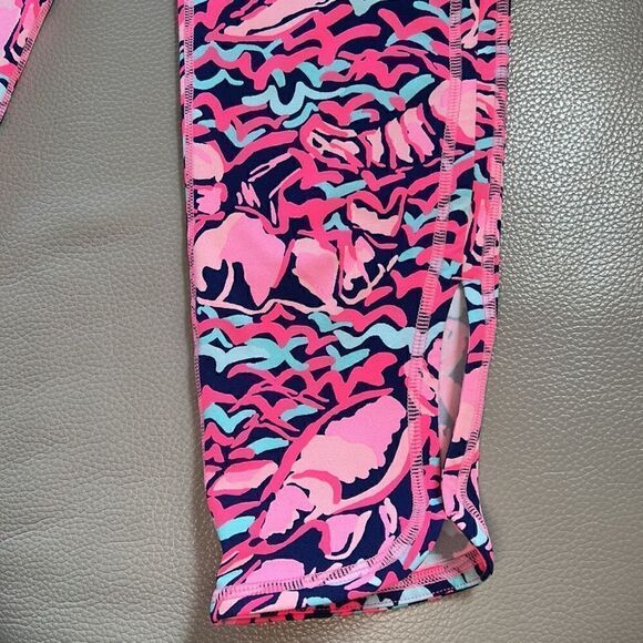 Lilly Pulitzer Lobstah Roll Cropped Leggings - Picture 6 of 10